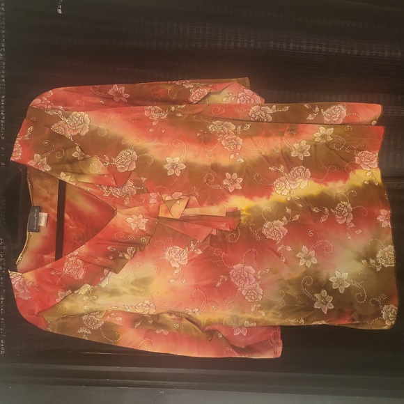 TOP - Picture 1 of 2